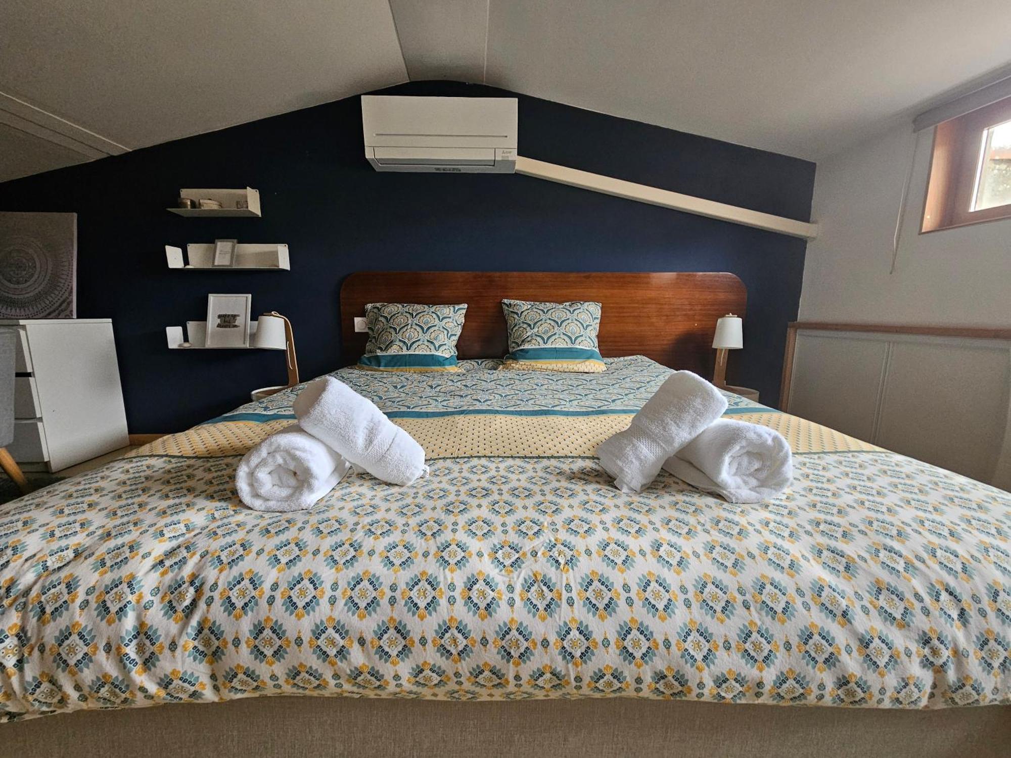 Cite Medievale- Le Remp'art - Confort - Acces Direct Pietons - Parking Gratuit * Carcassonne