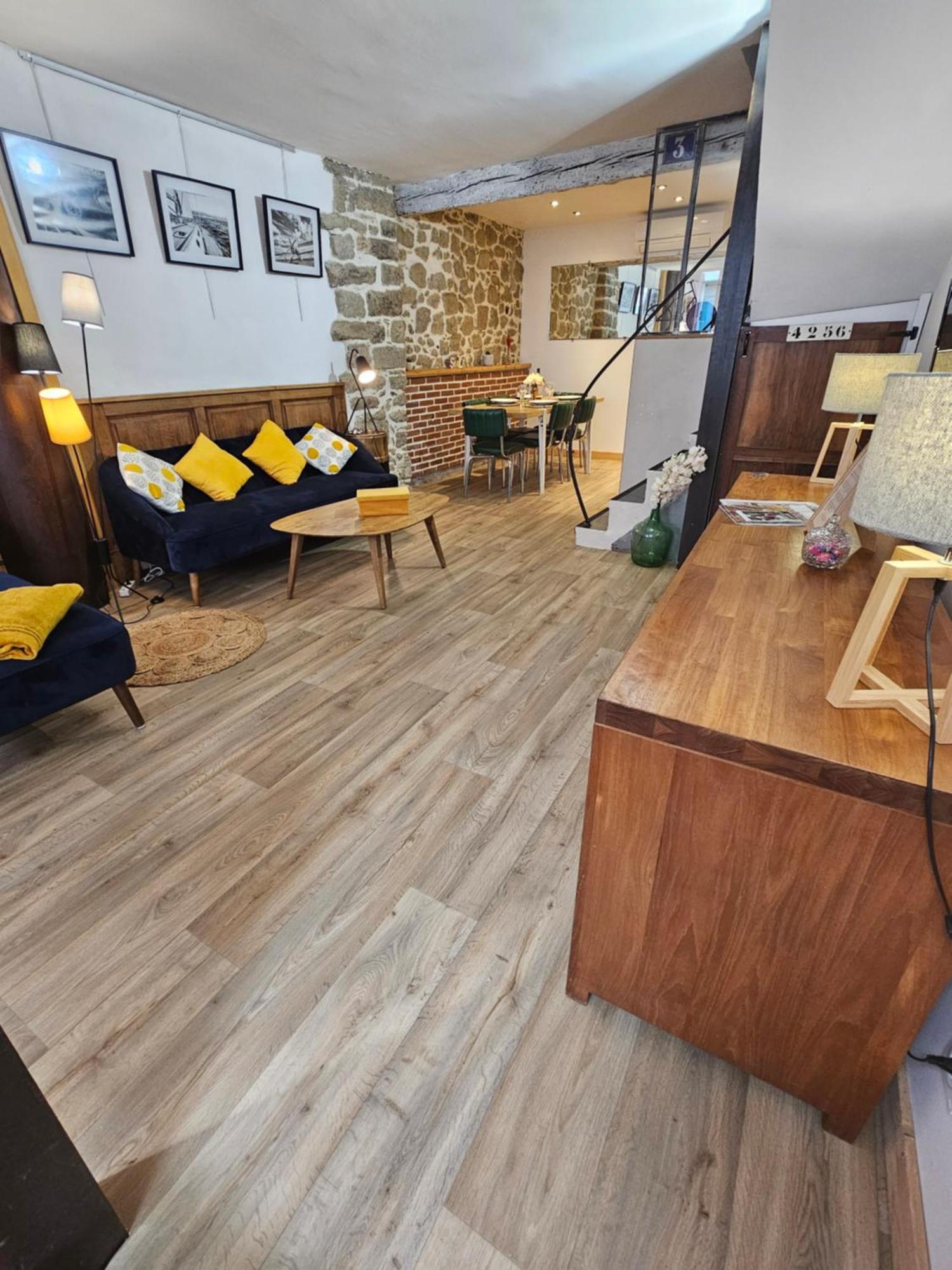 Cite Medievale- Le Remp'art - Confort - Acces Direct Pietons - Parking Gratuit Apartment